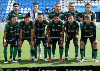 SE CORTÓ EL INVICTO